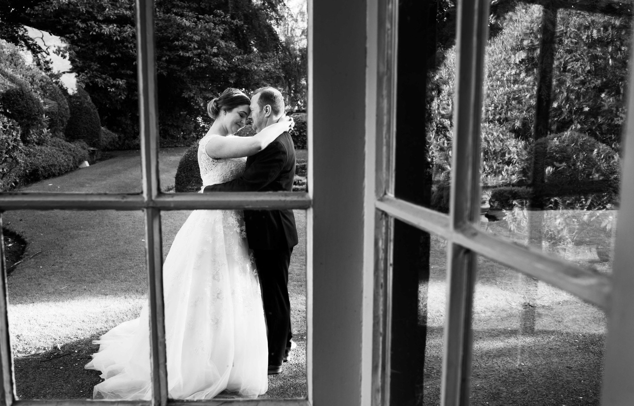 Mere Court Wedding Photography – Laura & Darryl