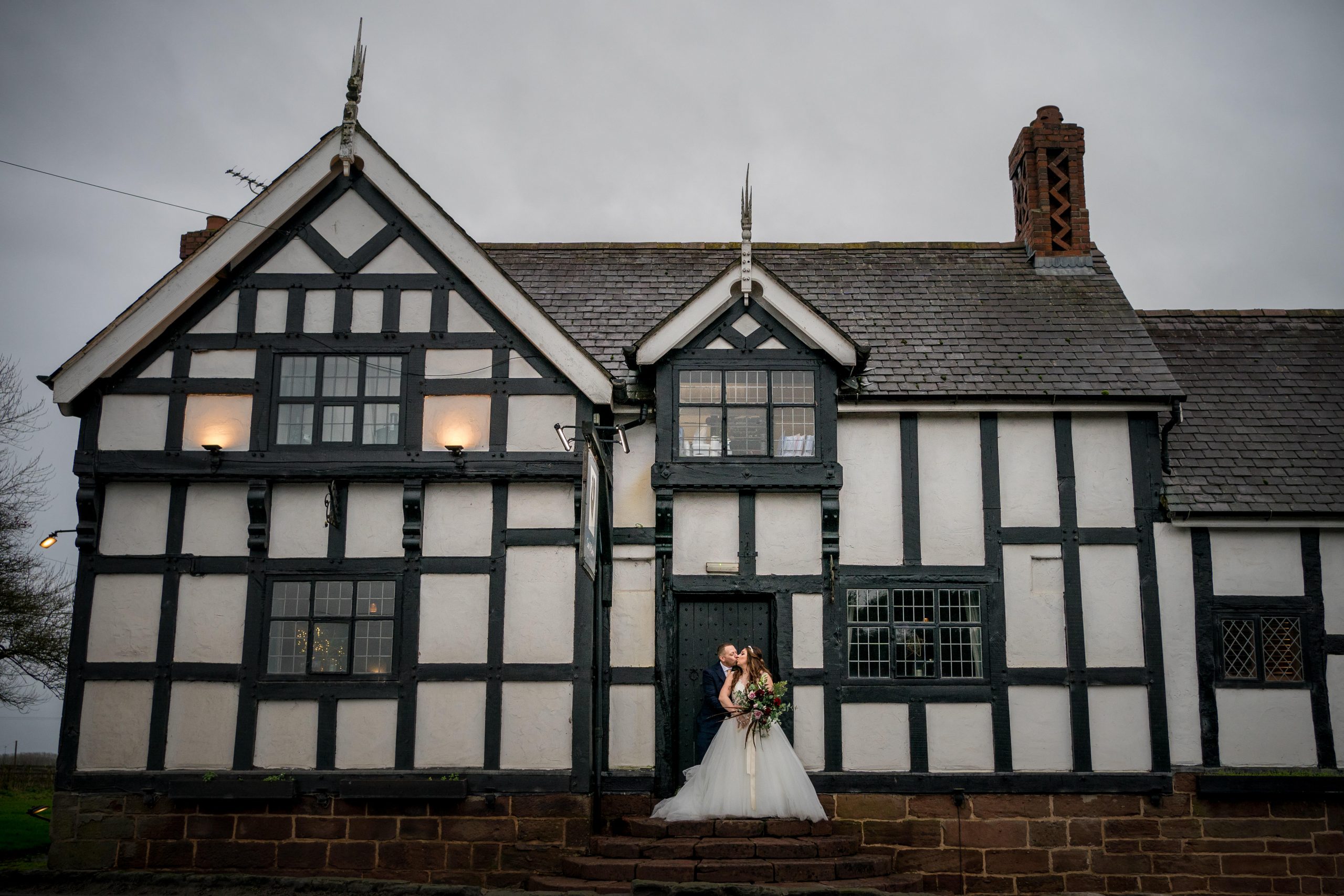 Cock O’Barton wedding Photographer – Katrina & Mike