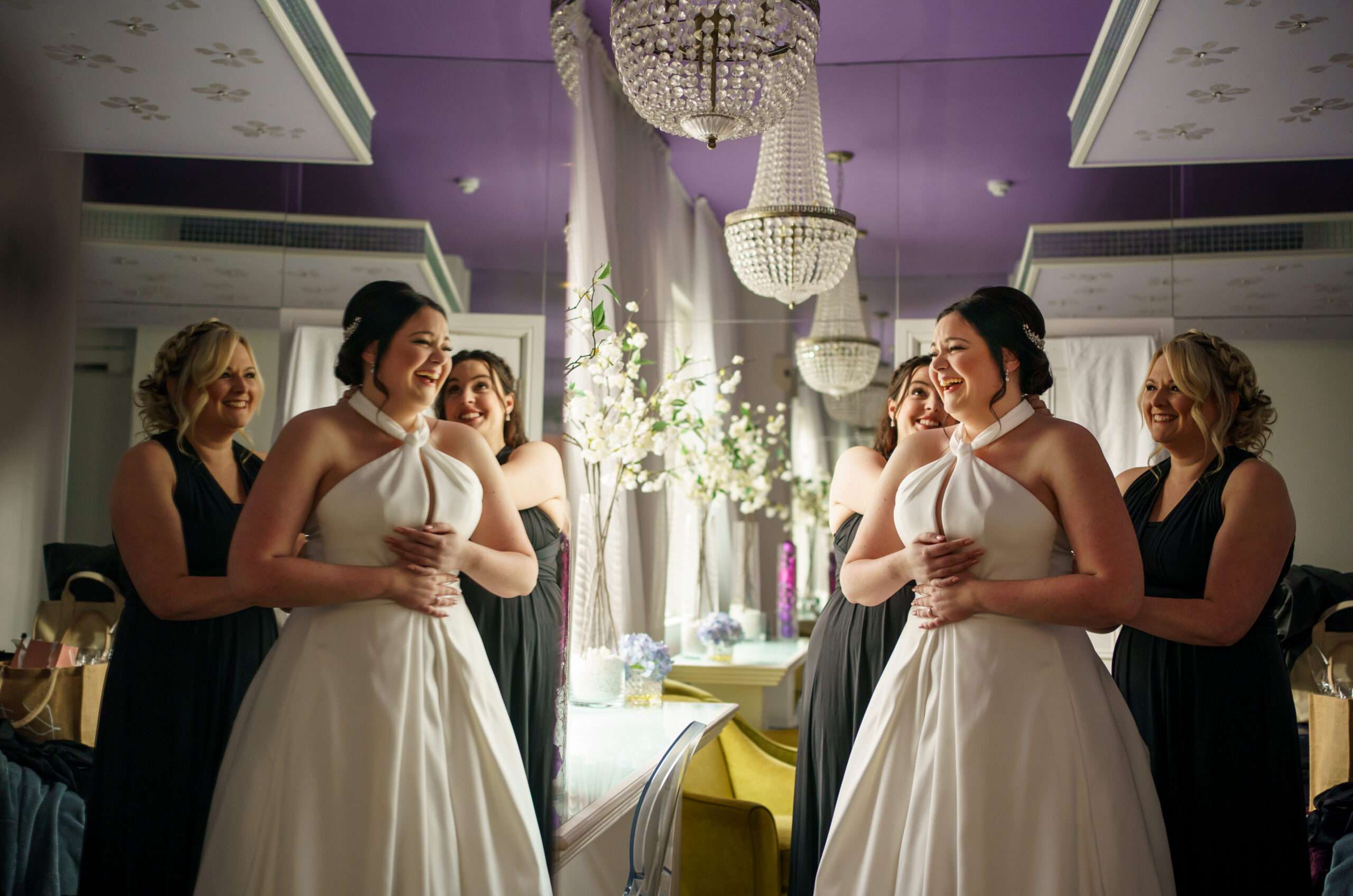 What are the different styles of wedding photography?